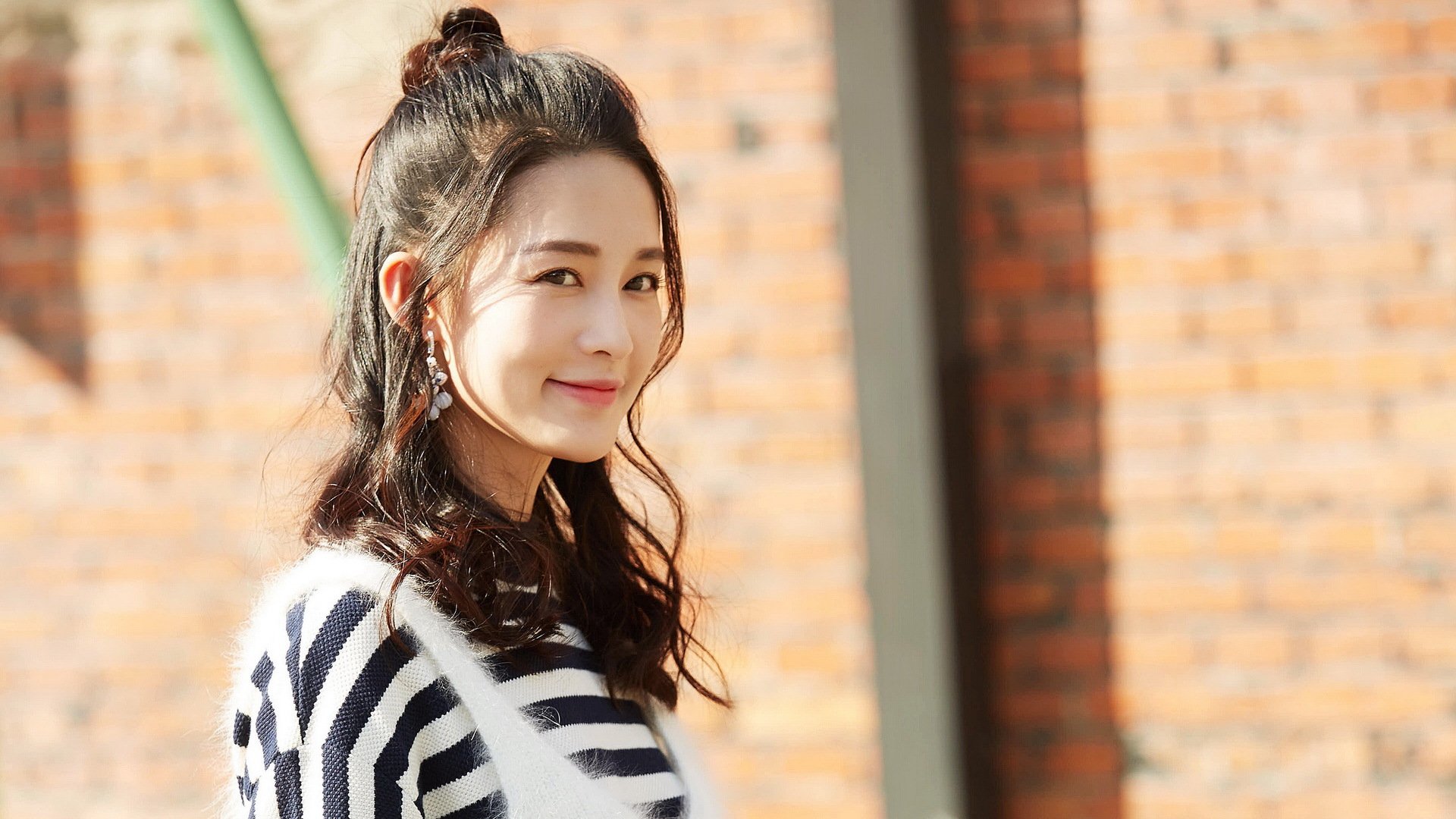 AYX体育官网-剑桥联拼抢积极主动，科学之城志在保级，剑桥科技史