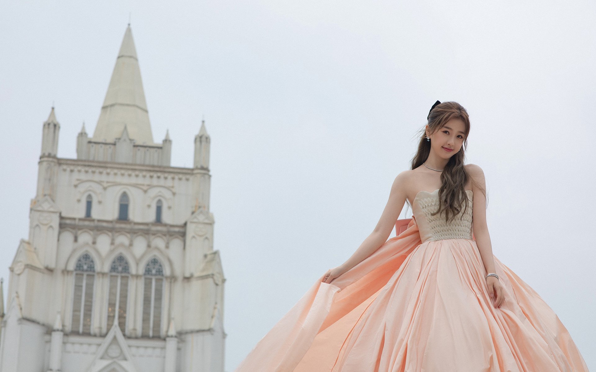 曼城俱乐部新援表现出色,助球队获得胜利,曼城俱乐部名单