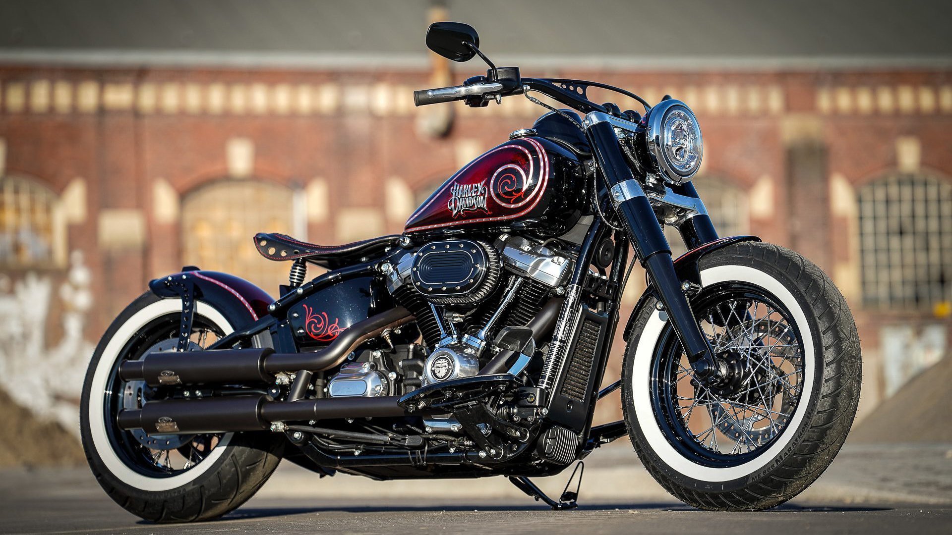 -沙尔克取得关键胜利，迈向晋级之路，沙尔克换帅