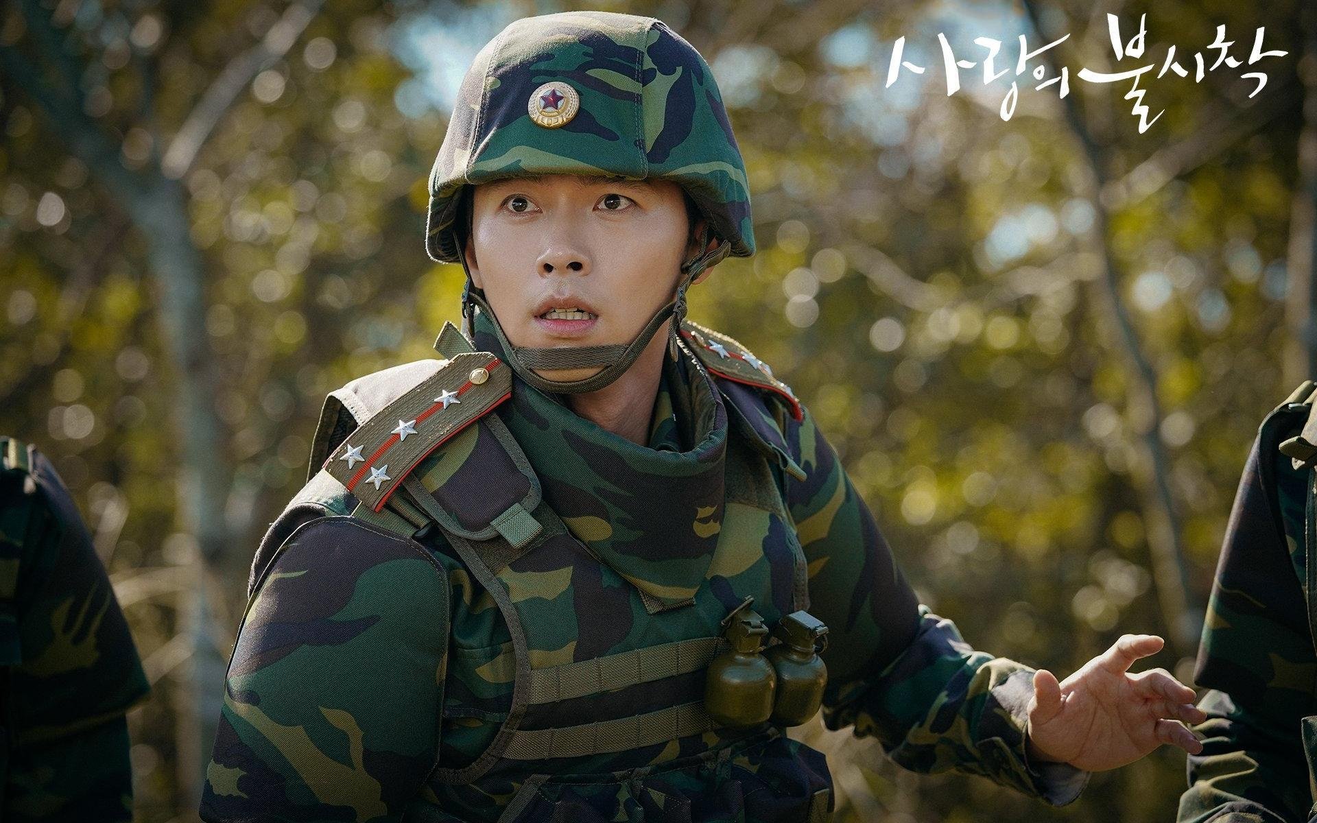 沙尔克取得关键胜利,迈向晋级之路,沙尔克换帅