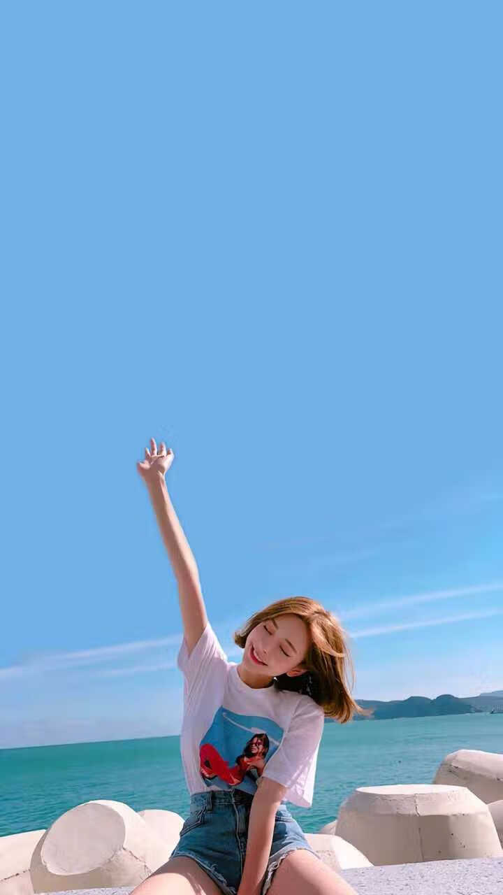 爱游戏娱乐网址-精彩纷呈的足球盛宴，女子比赛激情澎湃，女子足球比赛视频