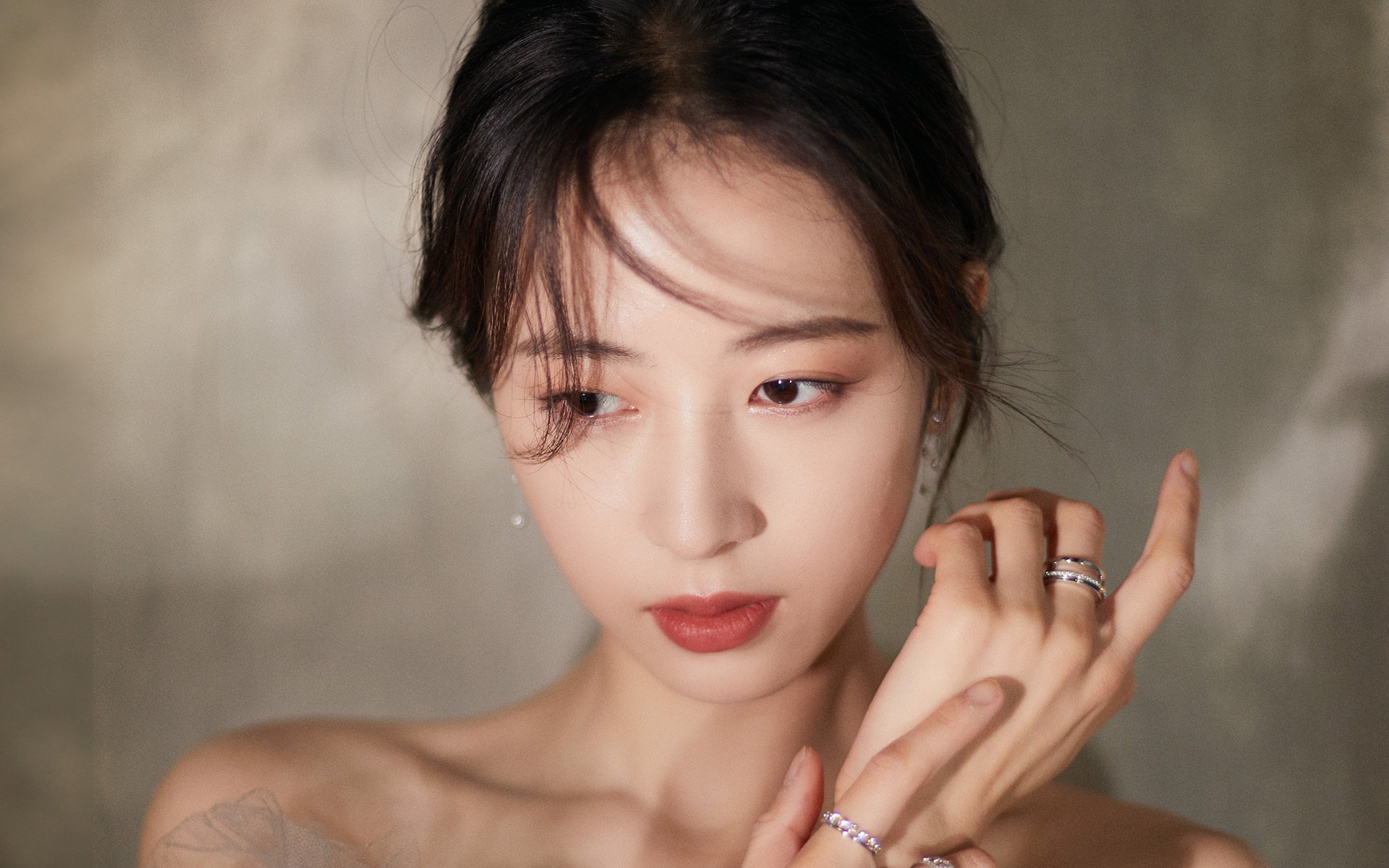 英超心理韧性训练对球员赛场表现的长期影响,心理韧性差