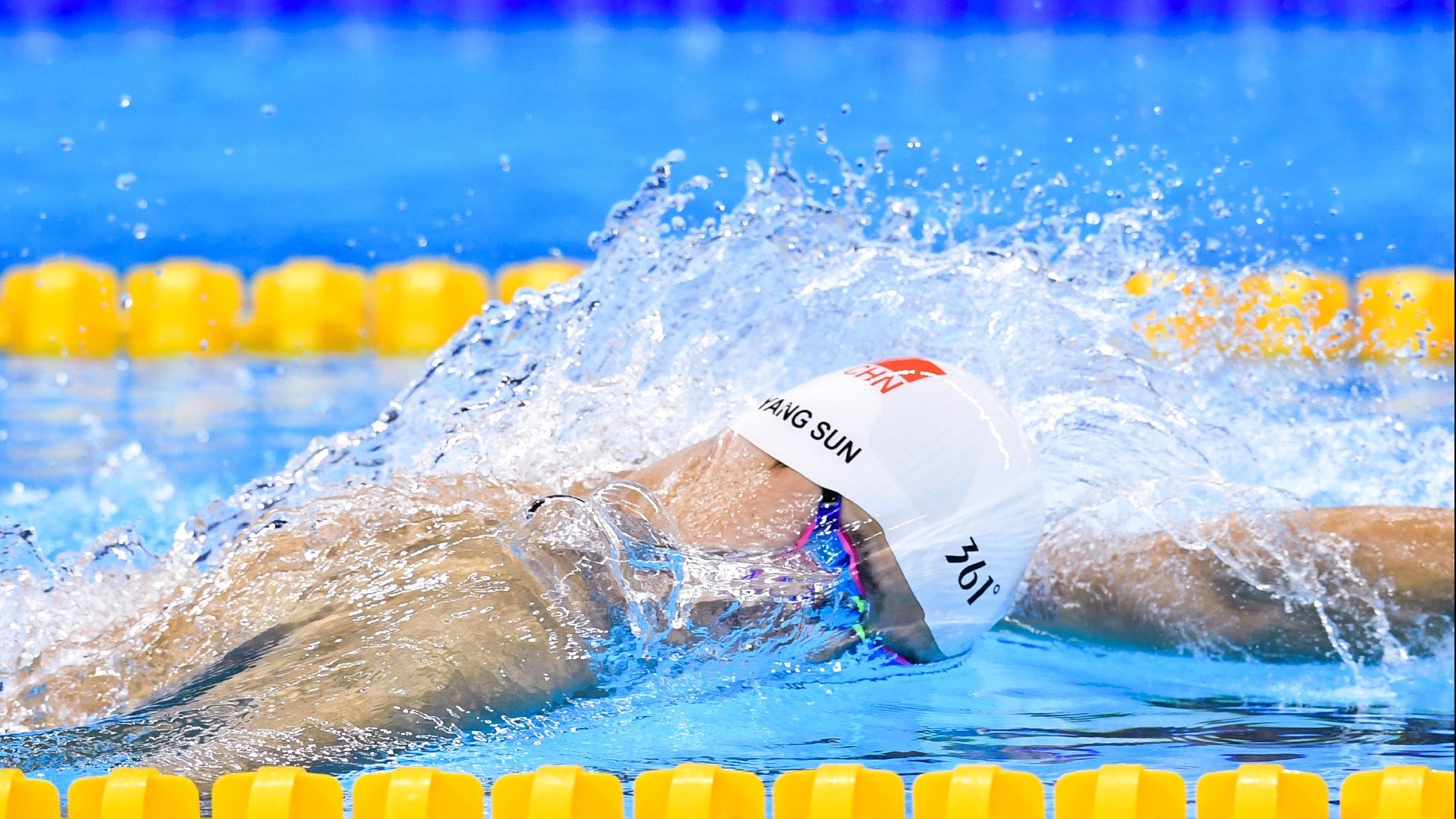 罚球大战中谁能保持冷静心态，罚球时队员怎样站位